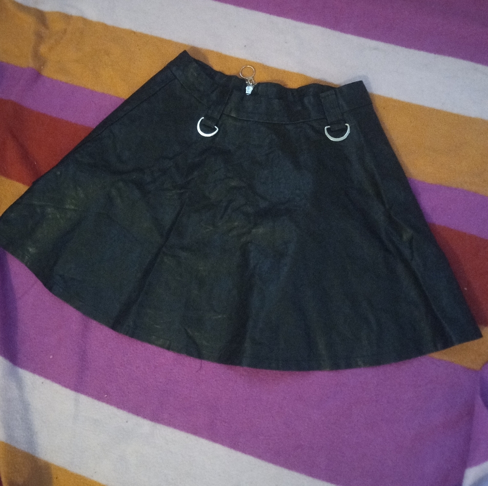 Faux leather mini skirt